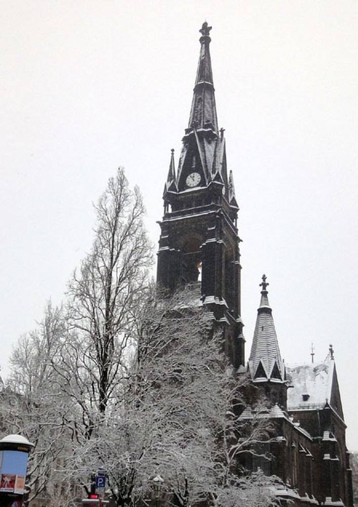 Martin-Luther-Kirche mit Schnee. Martin-Luther-Kirche mit Schnee.
