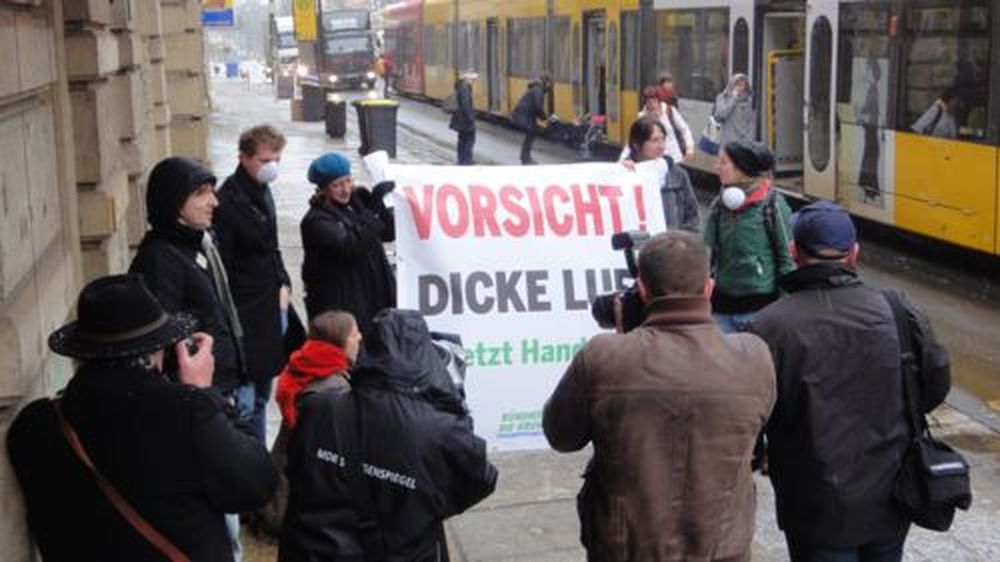 Grüner Protest auf der Bautzner Straße