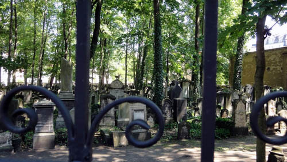 der Alte Jüdische Friedhof in der Neustadt